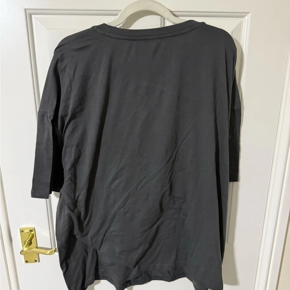2/$15 SHEIN Curve Graphic Malibu Beach Drop Shoulder Tee 3x - Picture 3 of 5